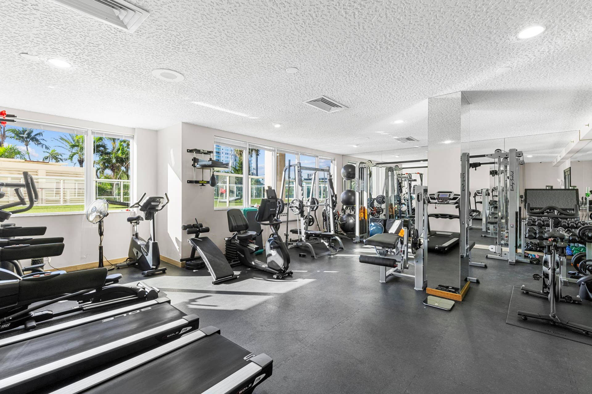 3000 Holiday Drive, #1505, Fort Lauderdale, FL 33316 R6II4574