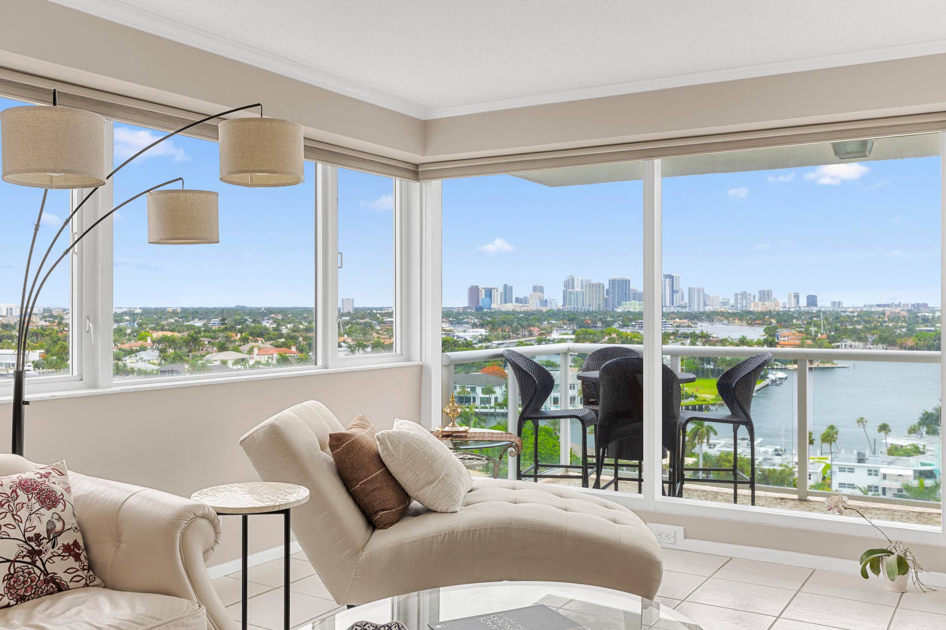 3000 Holiday Drive, #1505, Fort Lauderdale, FL 33316 R6II9472