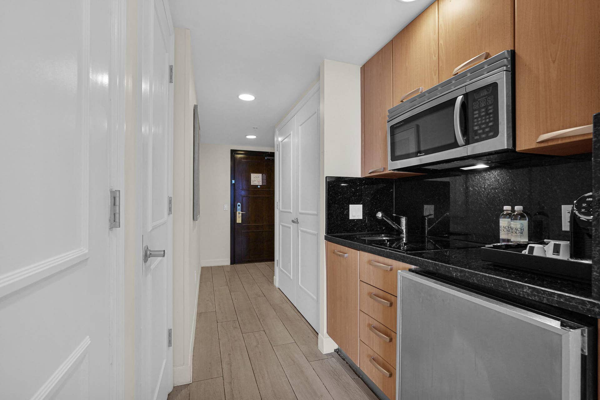 505 N Fort Lauderdale Beach Boulevard, #2214, Fort Lauderdale, FL 33304 12-web-or-mls-DSC02103