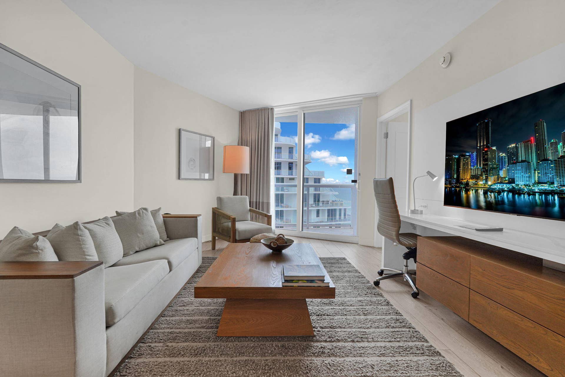 505 N Fort Lauderdale Beach Boulevard, #2214, Fort Lauderdale, FL 33304 14-web-or-mls-DSC02149