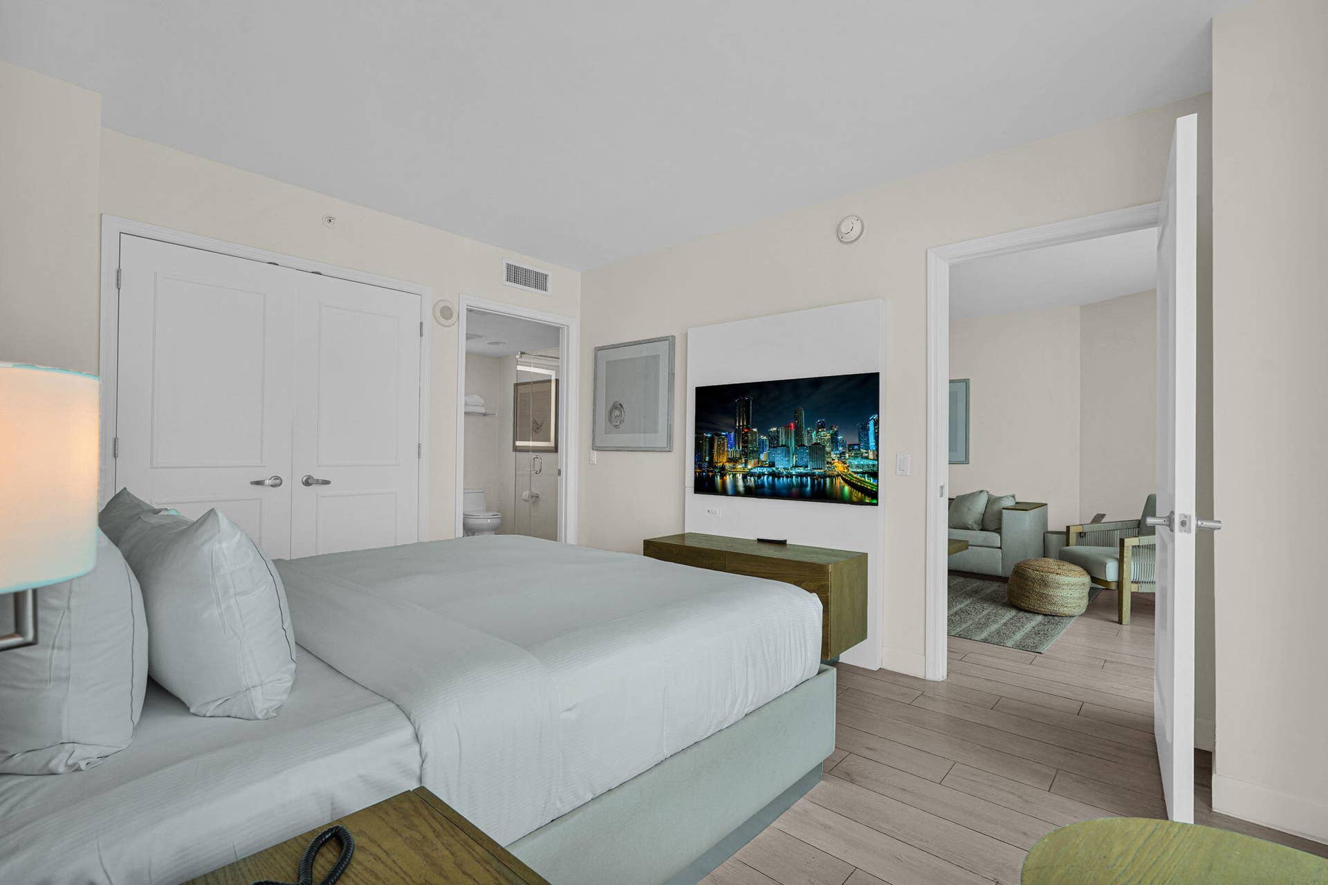 505 N Fort Lauderdale Beach Boulevard, #2214, Fort Lauderdale, FL 33304 19-web-or-mls-DSC02319