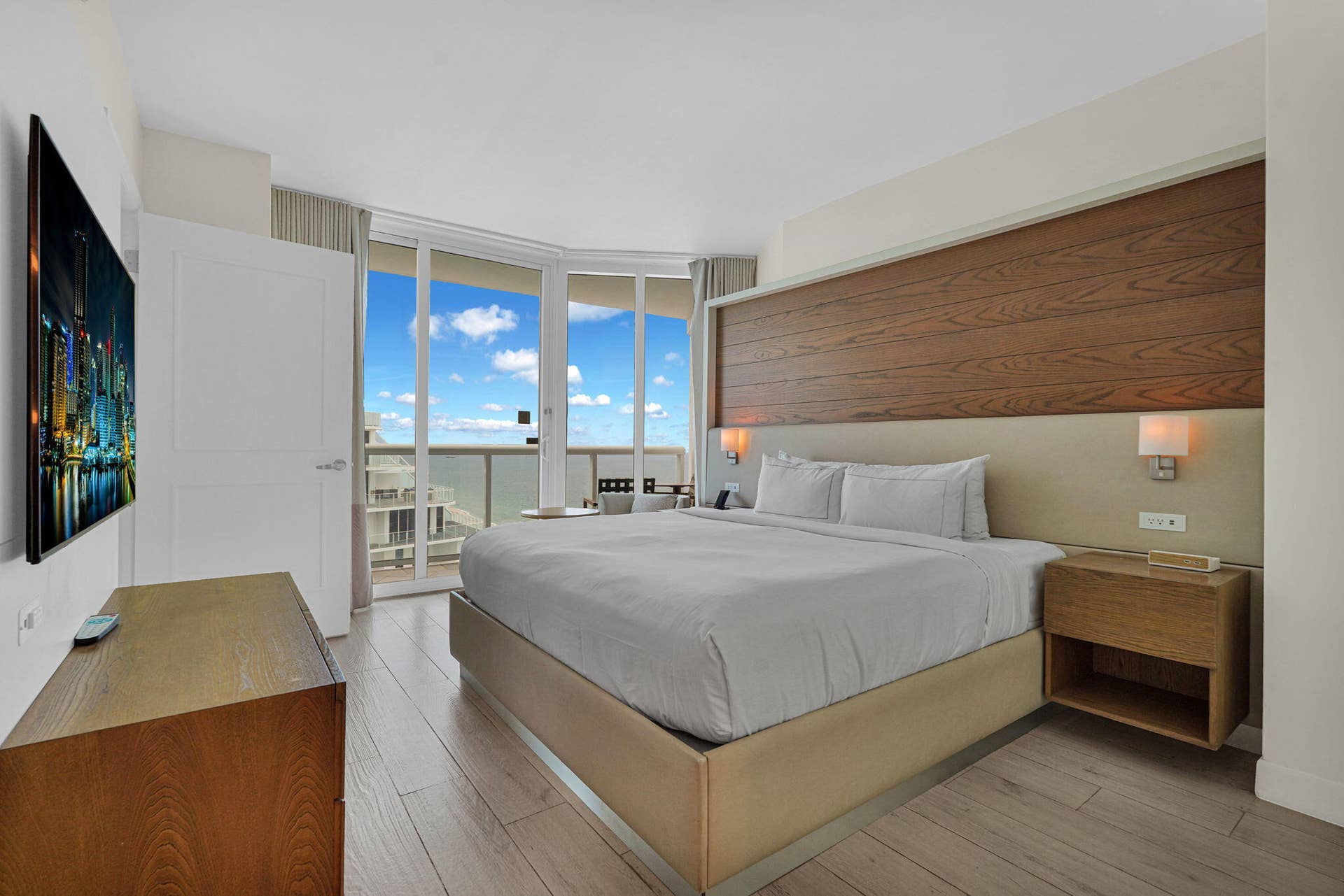 505 N Fort Lauderdale Beach Boulevard, #2214, Fort Lauderdale, FL 33304 21-web-or-mls-DSC02356