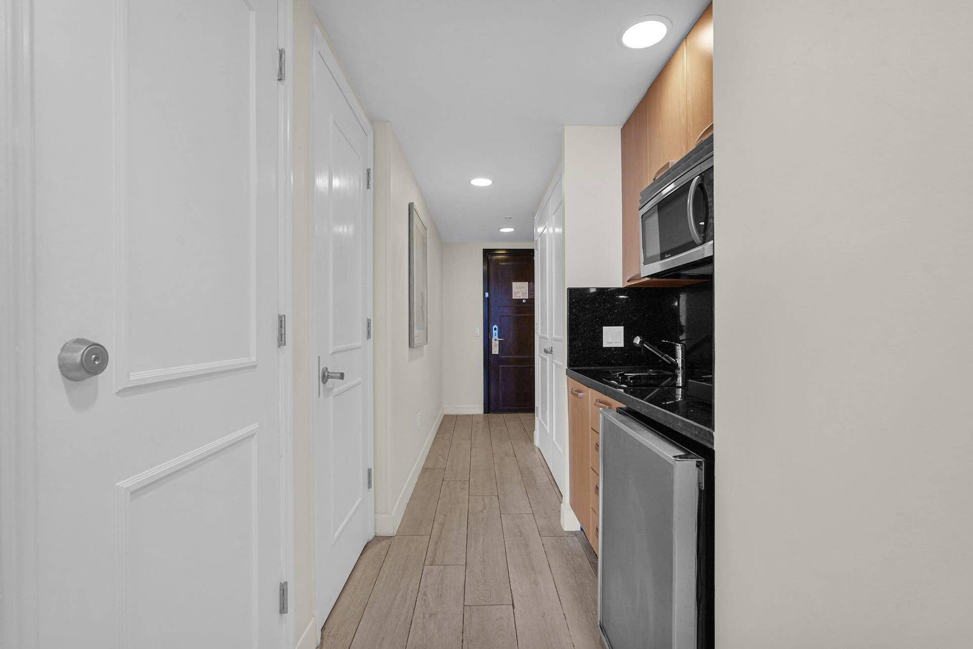 505 N Fort Lauderdale Beach Boulevard, #2214, Fort Lauderdale, FL 33304 11-web-or-mls-DSC02085