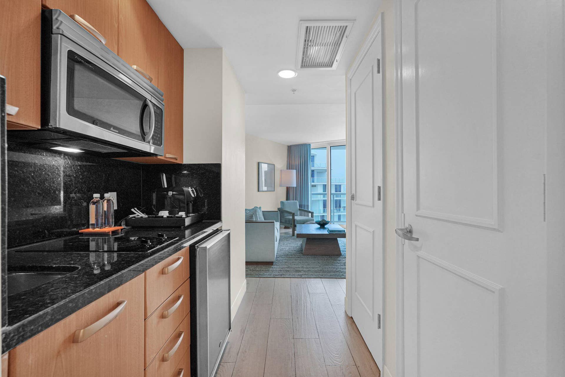 505 N Fort Lauderdale Beach Boulevard, #2214, Fort Lauderdale, FL 33304 9-web-or-mls-DSC02058