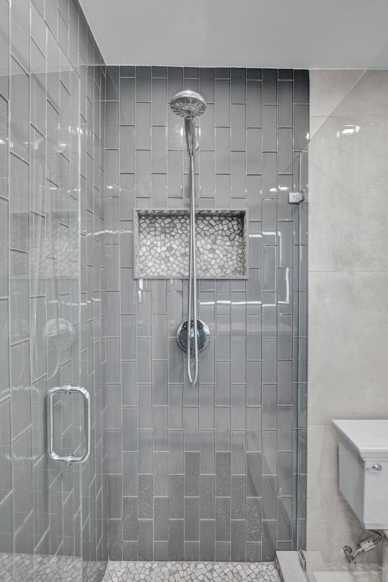 271 SE 5th Terrace, Pompano Beach, FL 33060 Primary Bath