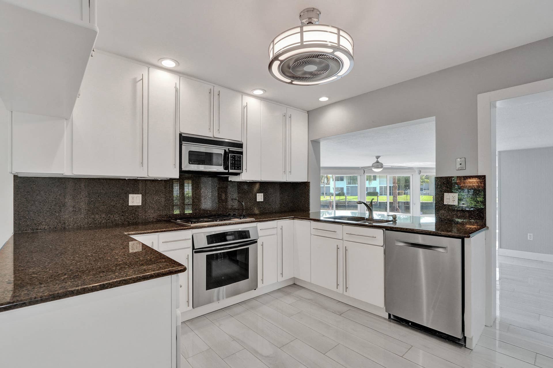 271 SE 5th Terrace, Pompano Beach, FL 33060 DSC01222