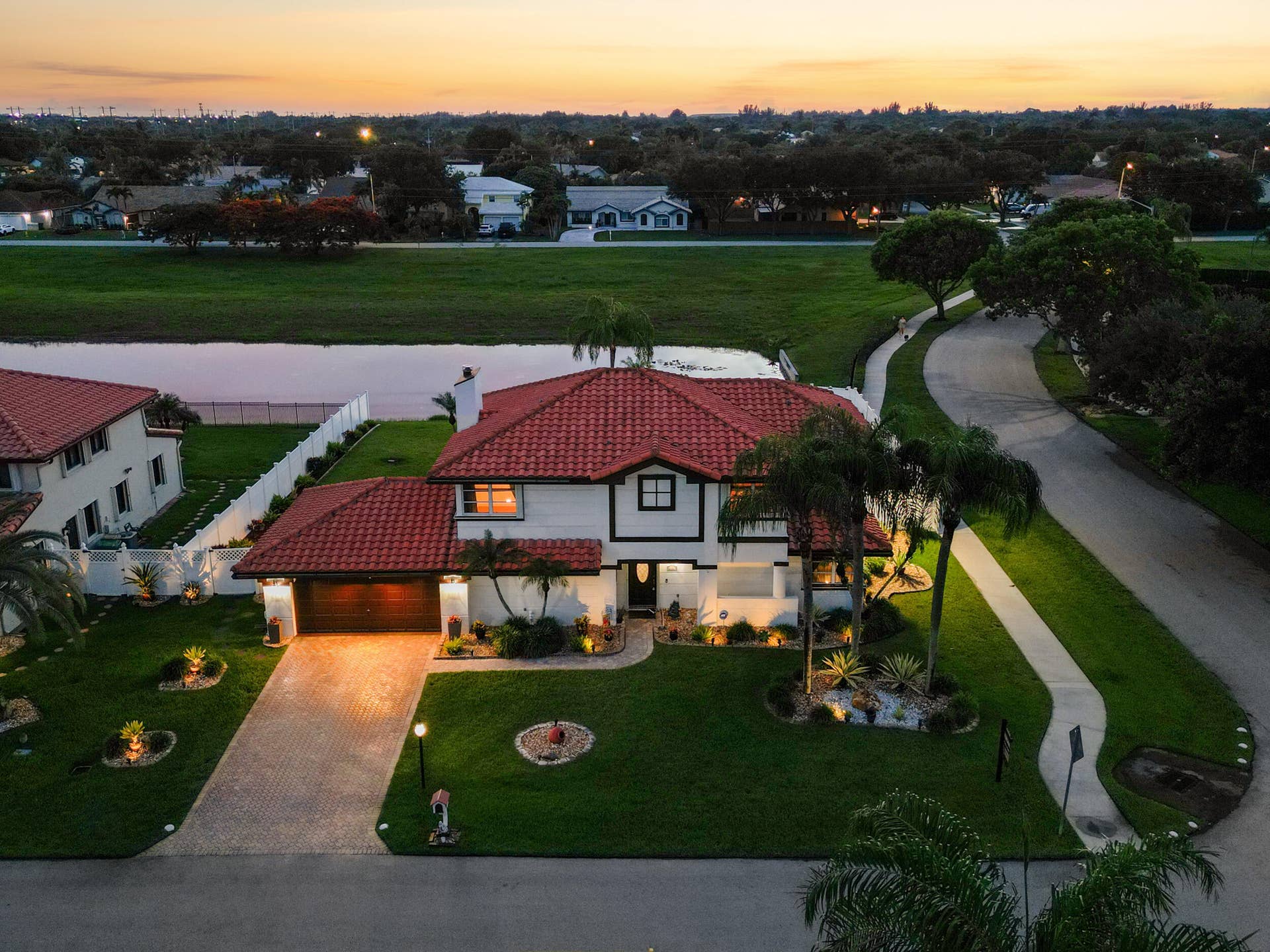 6431 Olde Moat Way, Davie, FL 33331 017_EwuO