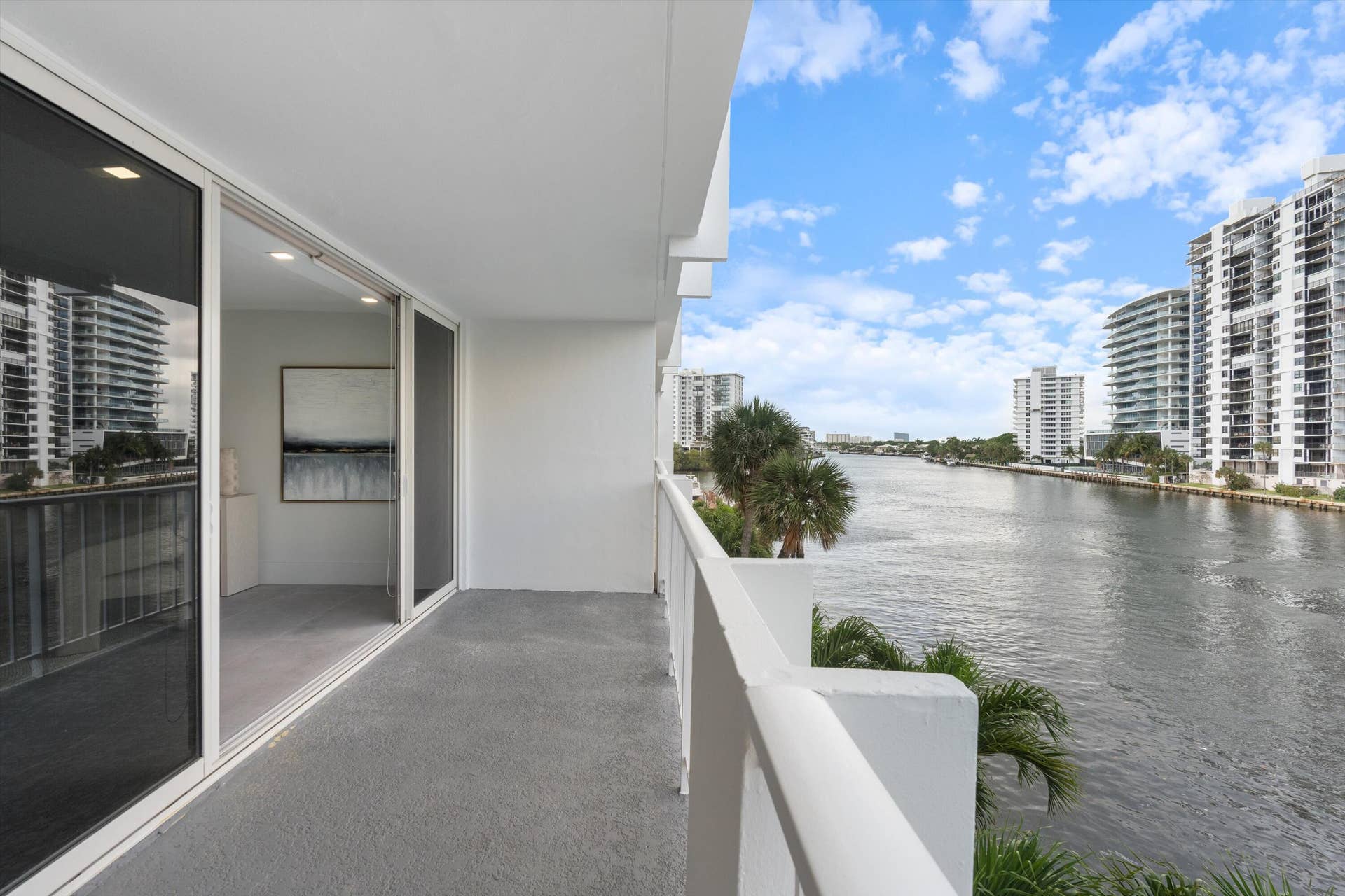 2800 E Sunrise Boulevard, #4c, Fort Lauderdale, FL 33304 Balcony