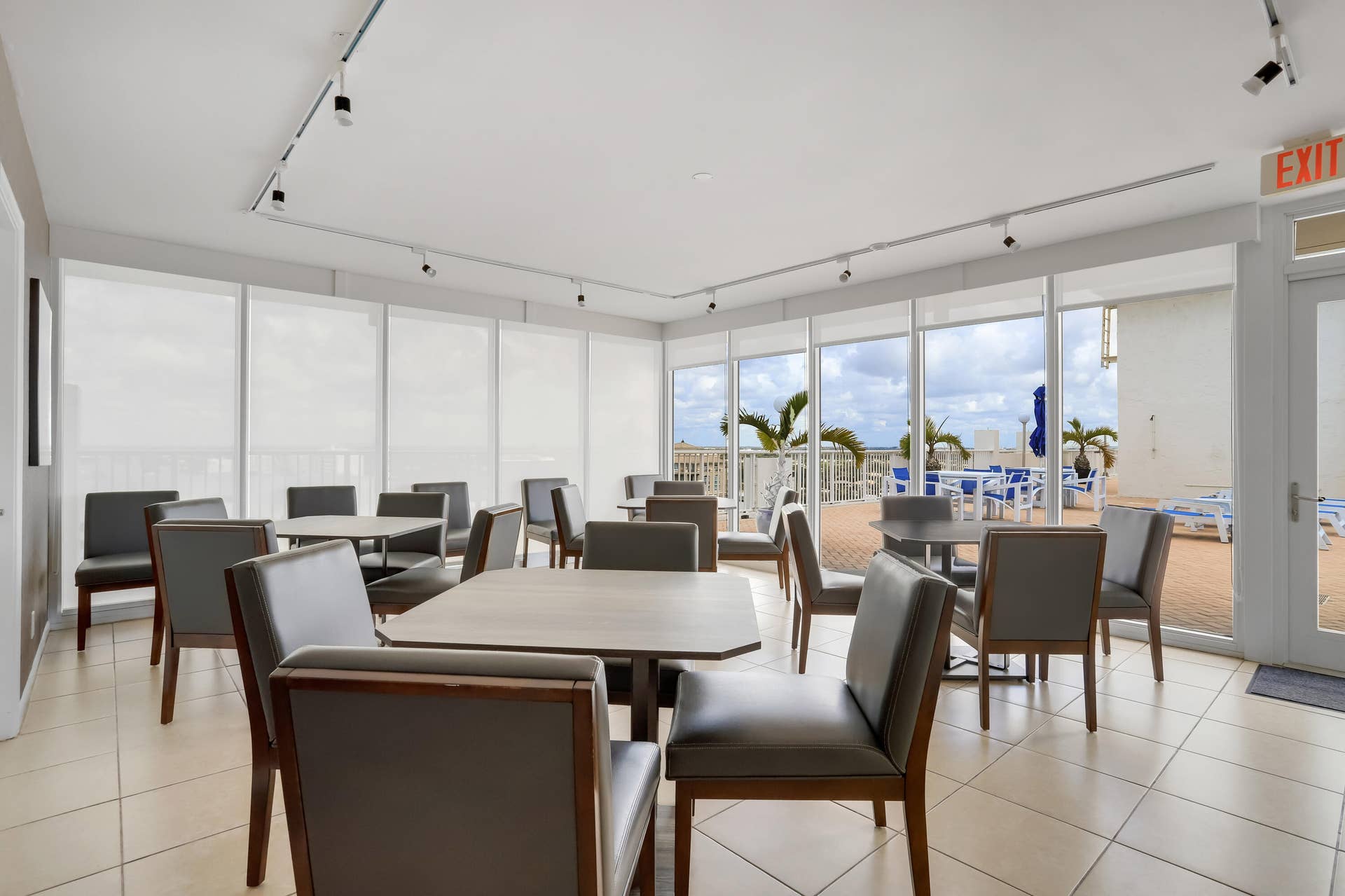 2800 E Sunrise Boulevard, #4c, Fort Lauderdale, FL 33304 Community Room