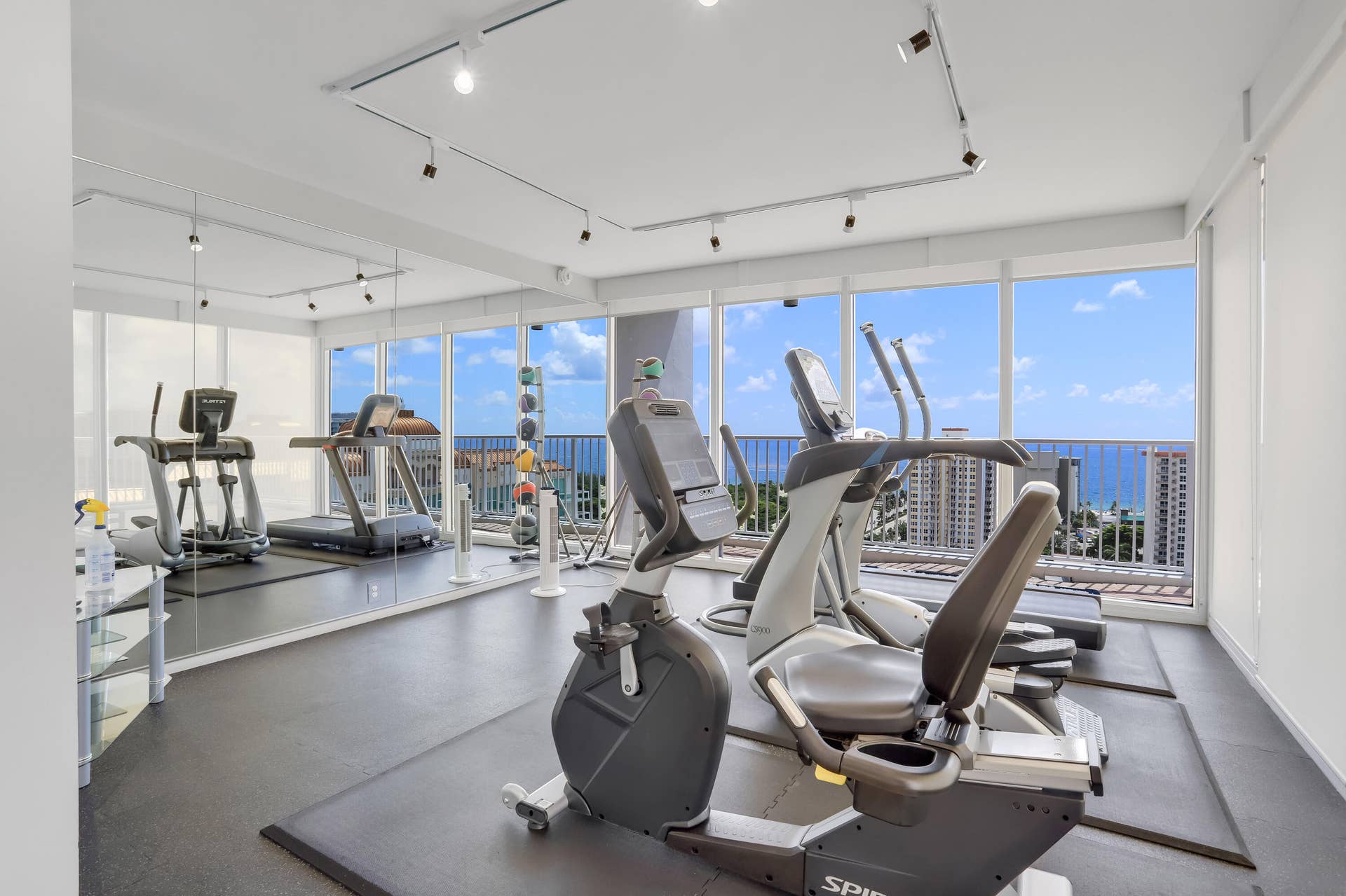 2800 E Sunrise Boulevard, #4c, Fort Lauderdale, FL 33304 Fitness Center