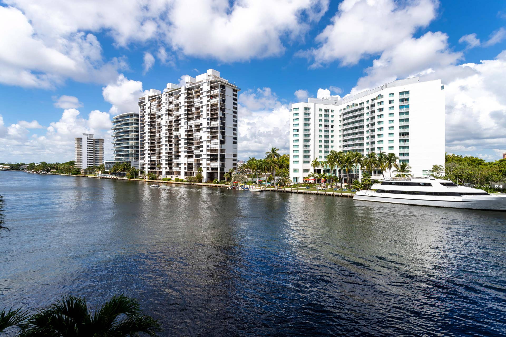 2800 E Sunrise Boulevard, #4c, Fort Lauderdale, FL 33304 Intracoastal