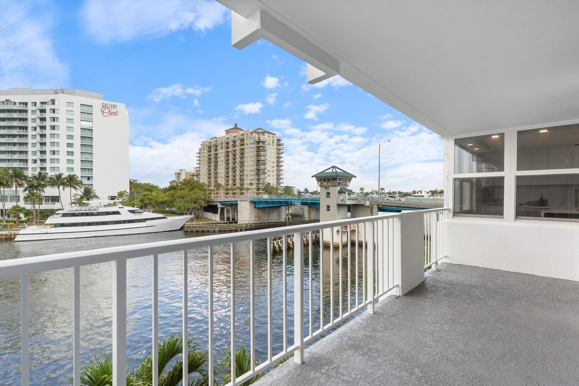 2800 E Sunrise Boulevard, #4c, Fort Lauderdale, FL 33304 Balcony