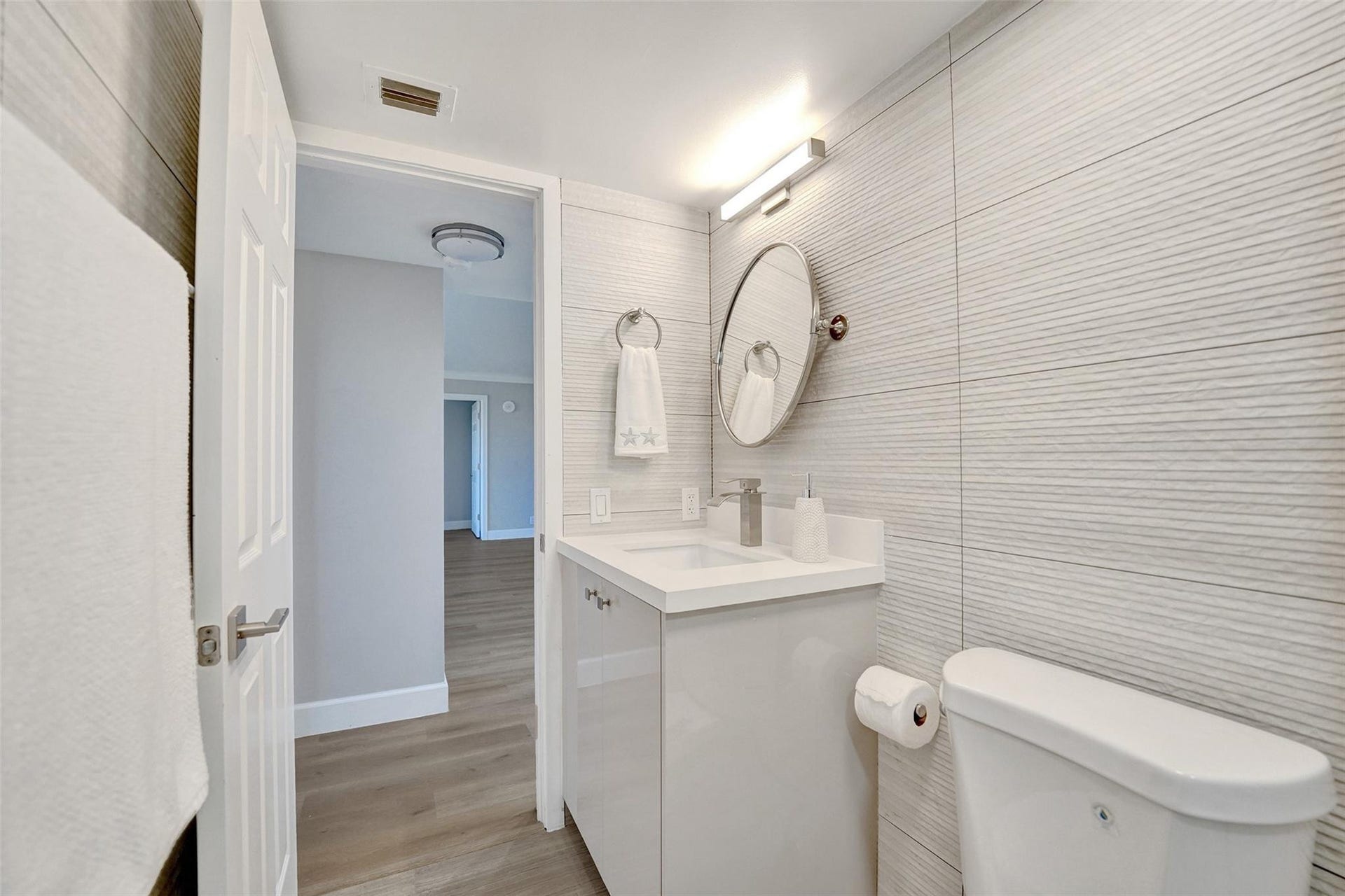 3200 Port Royale Drive N, #905, Fort Lauderdale, FL 33308 Photo 16