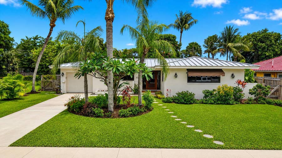 Property photo for 450 SW 12th Terrace, Boca Raton, FL