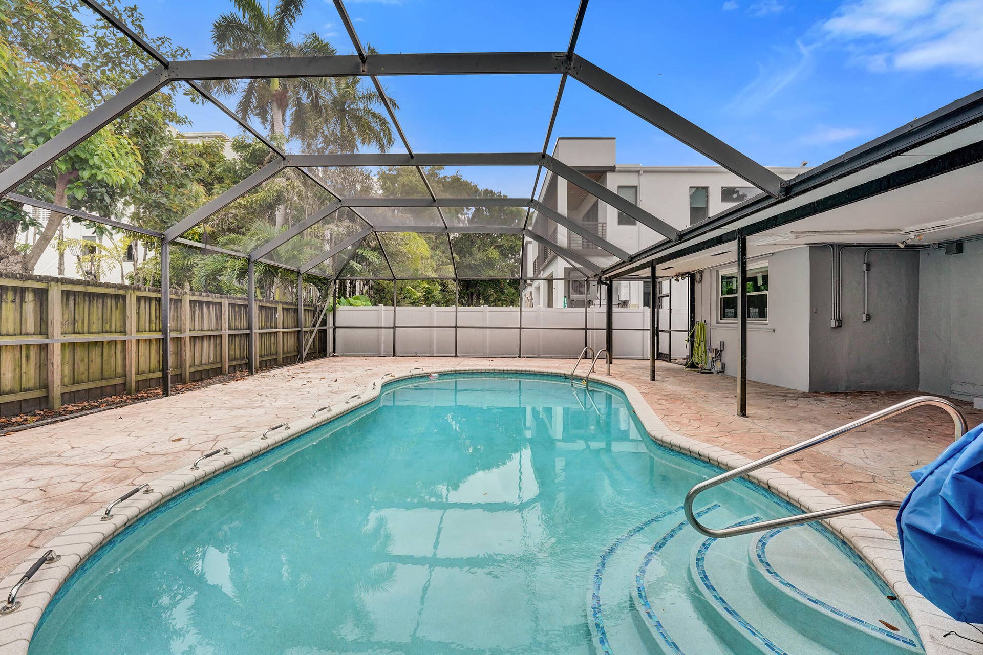 816 SE 12th Street, Fort Lauderdale, FL 33316 DSC02267