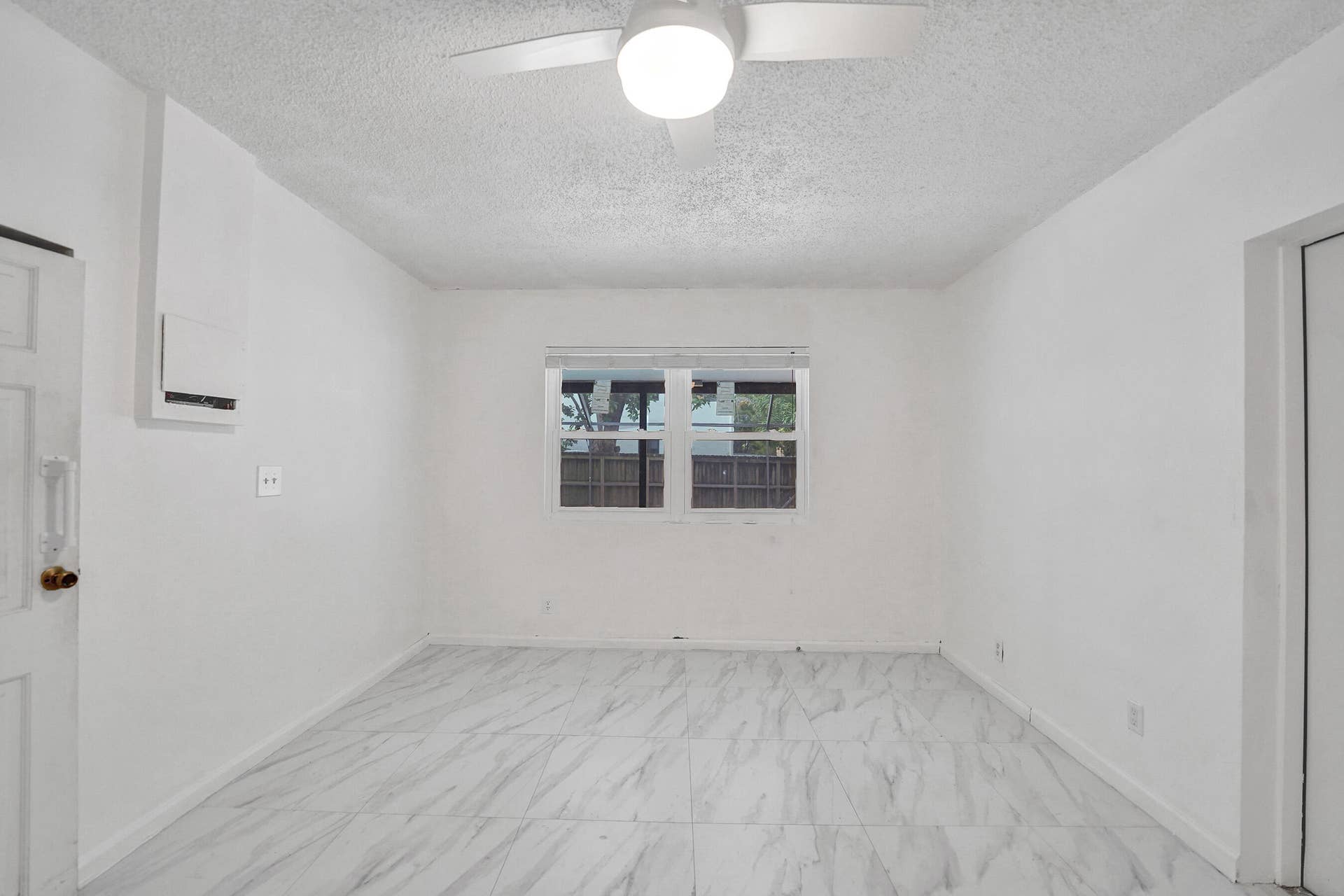 816 SE 12th Street, Fort Lauderdale, FL 33316 DSC02231