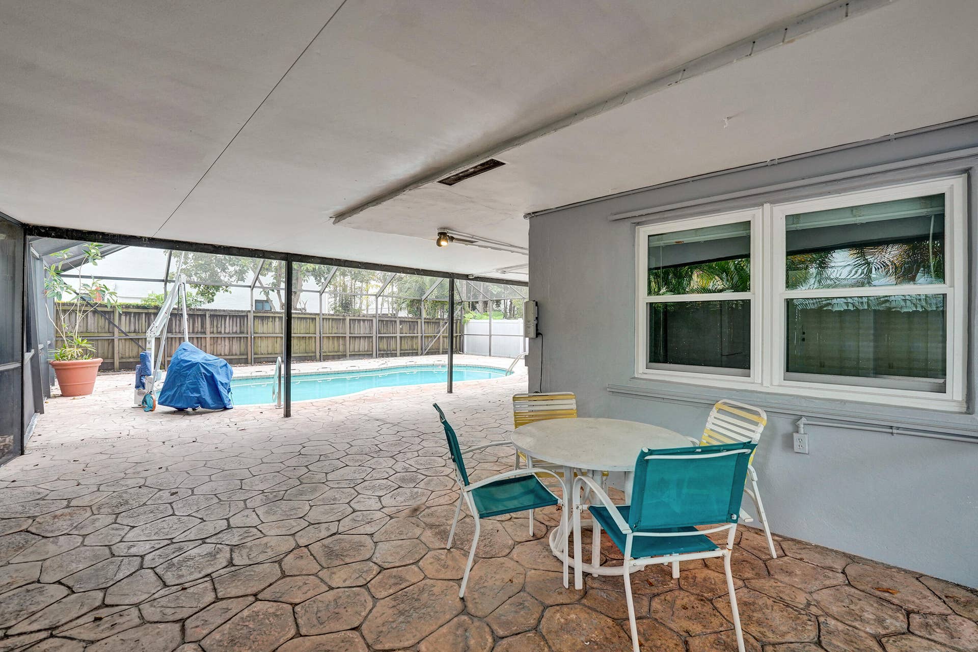 816 SE 12th Street, Fort Lauderdale, FL 33316 DSC02258