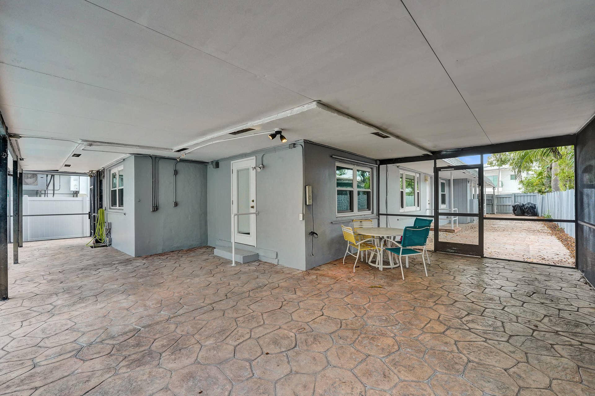 816 SE 12th Street, Fort Lauderdale, FL 33316 DSC02264