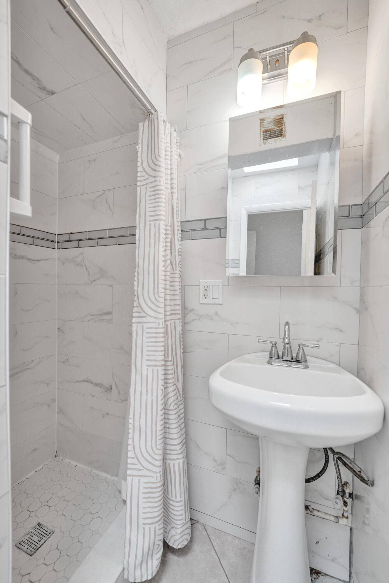 816 SE 12th Street, Fort Lauderdale, FL 33316 DSC02156