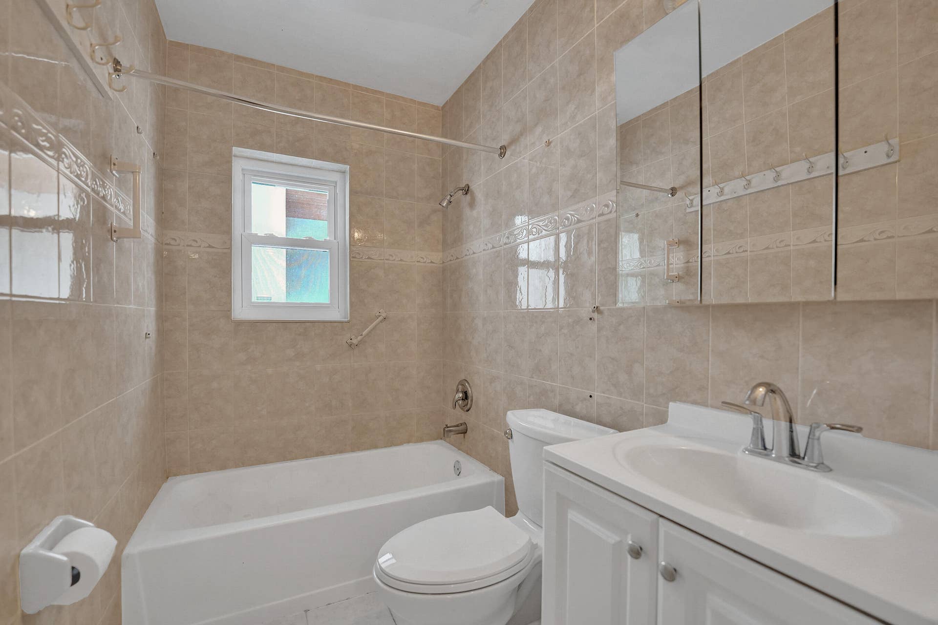 816 SE 12th Street, Fort Lauderdale, FL 33316 DSC02048