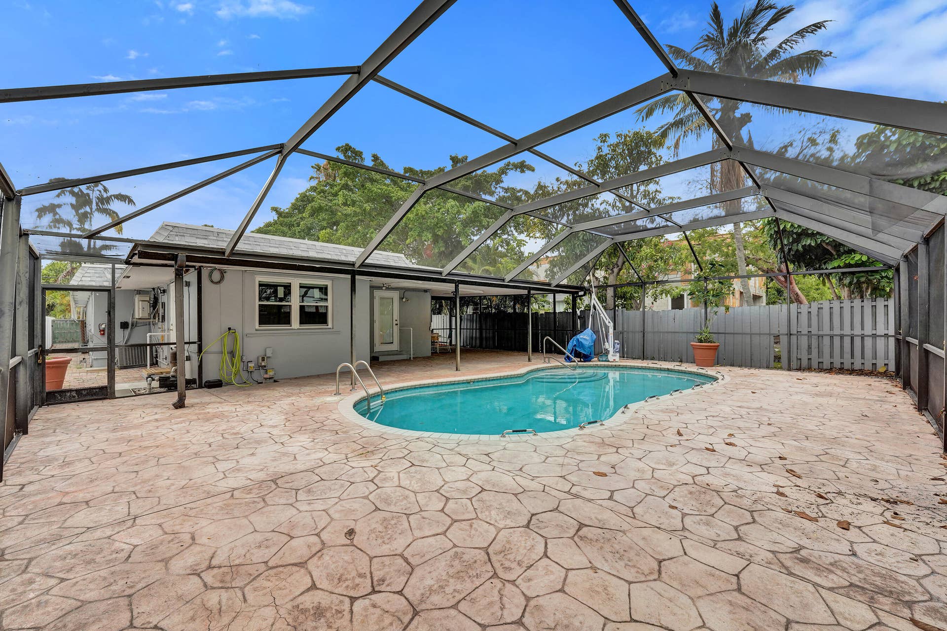 816 SE 12th Street, Fort Lauderdale, FL 33316 DSC02279