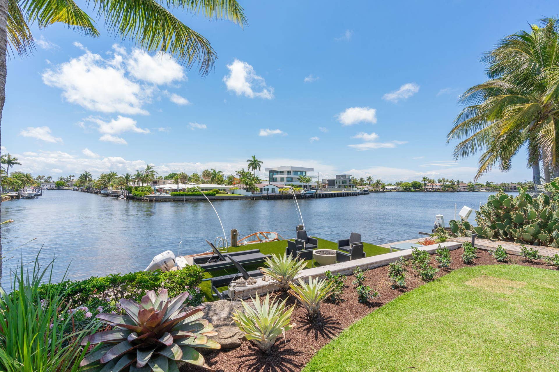 1425 Middle River Drive, Fort Lauderdale, FL 33304 62-web-or-mls-1425 Middle River Dr Fort