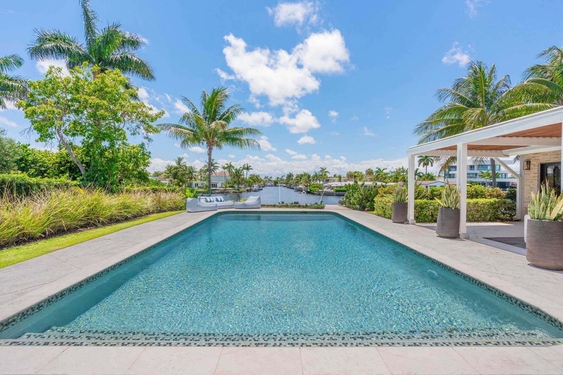 1425 Middle River Drive, Fort Lauderdale, FL 33304 59-web-or-mls-1425 Middle River Dr Fort