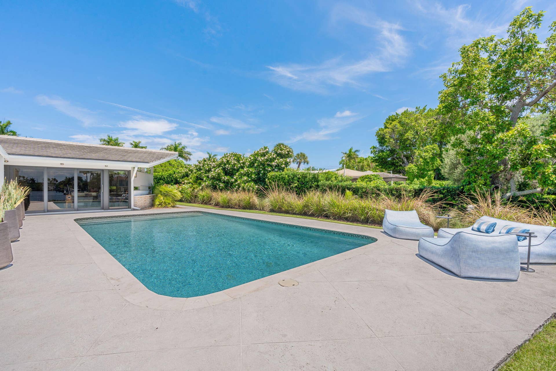 1425 Middle River Drive, Fort Lauderdale, FL 33304 64-web-or-mls-1425 Middle River Dr Fort