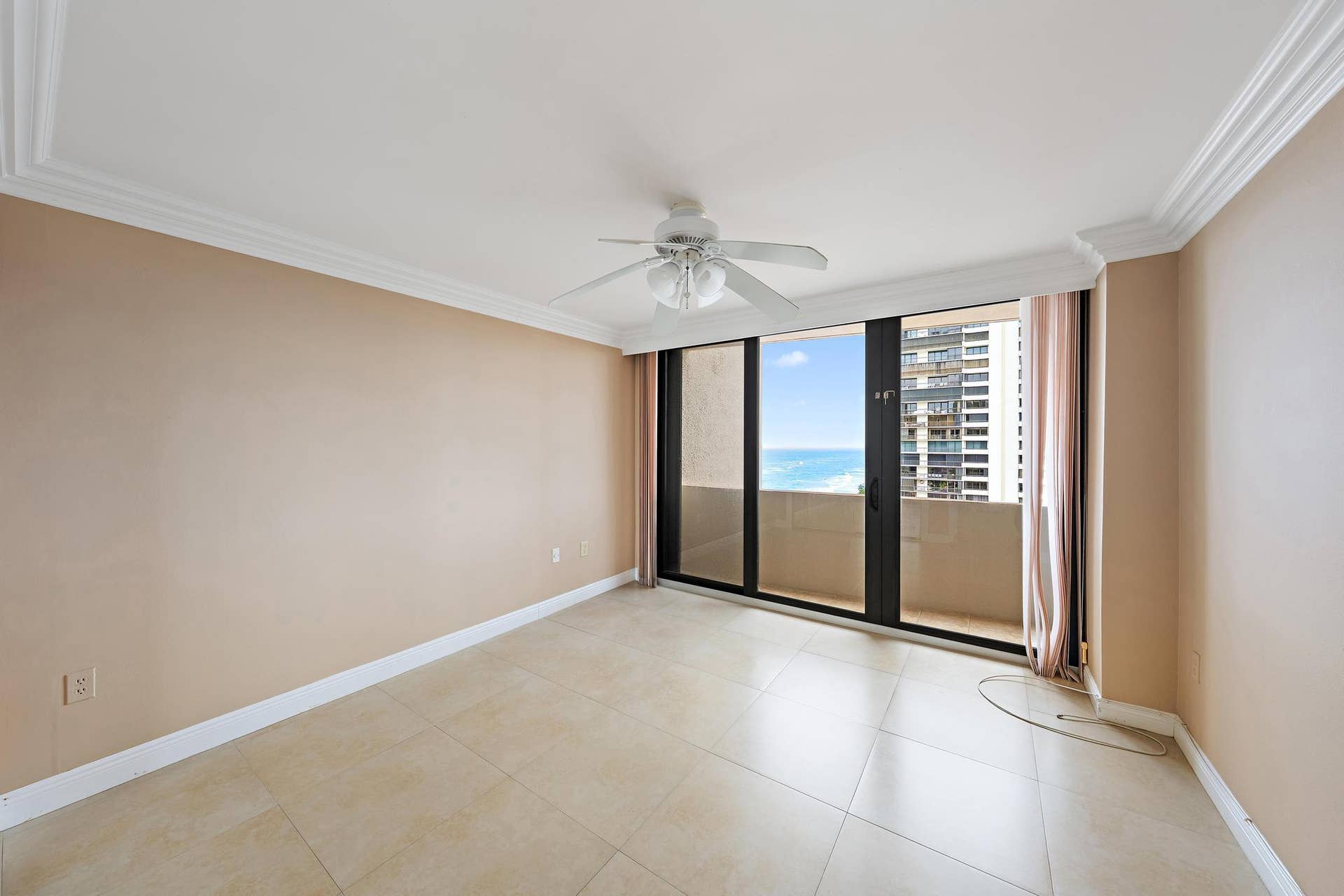 4200 N Ocean Dr 1404-1