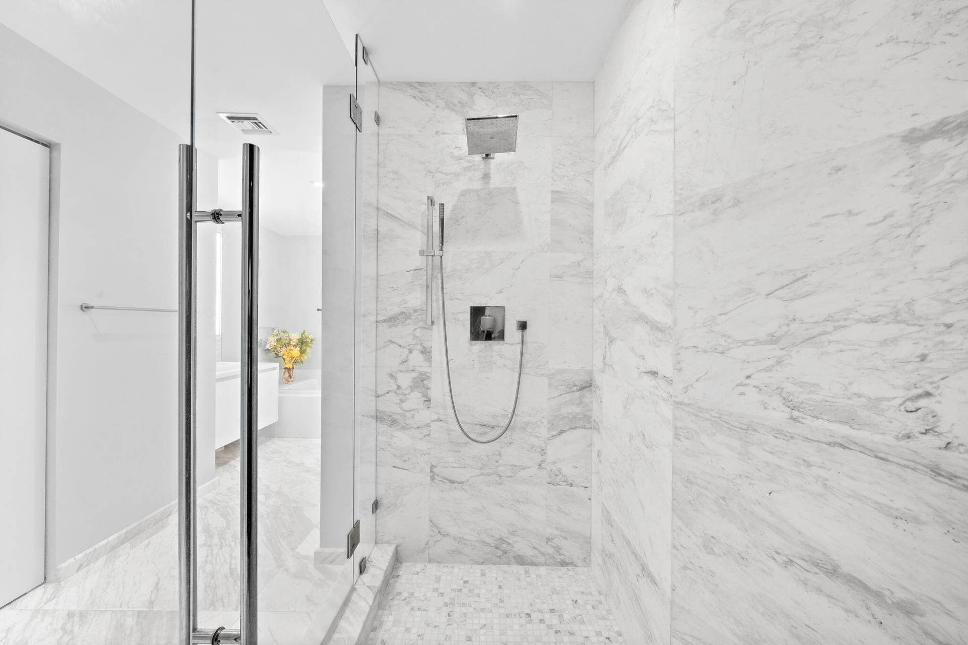 701 N Fort Lauderdale Beach Boulevard, #1103, Fort Lauderdale, FL 33304 17-web-or-mls-A7R01739 copy