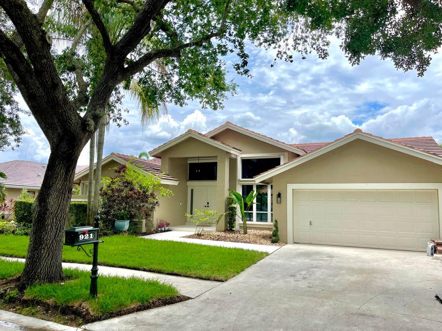 Property photo for 921 Lakewood Court, Weston, FL
