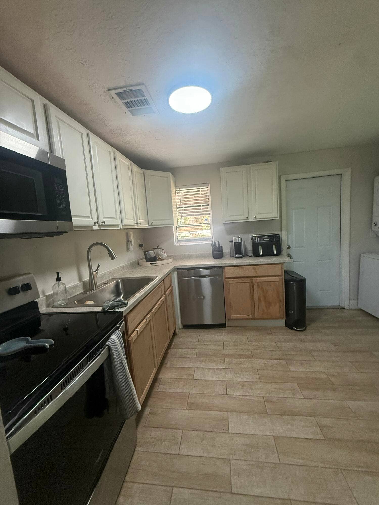 1209 W 34th Street, Riviera Beach, Riviera Beach, FL 33404 IMG_9751