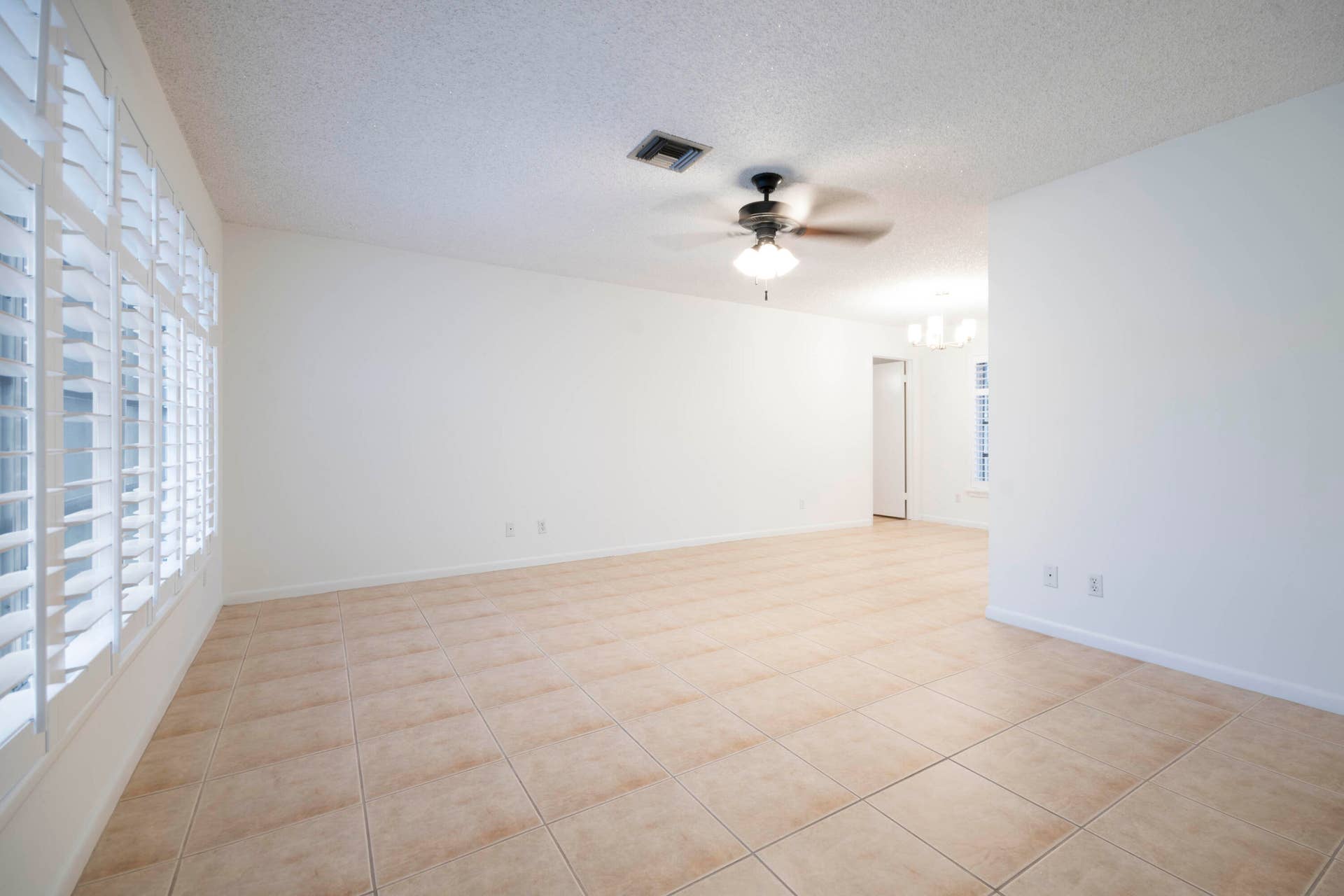 18020 Palm Point Drive, Jupiter, FL 33458 Living Room
