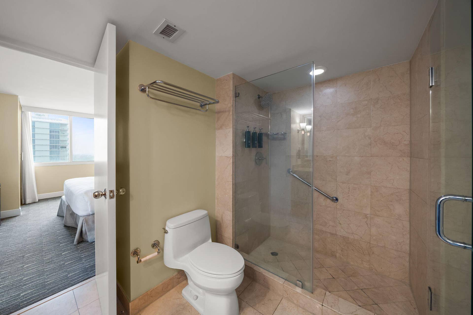 2670 E Sunrise Boulevard, #1201, Fort Lauderdale, FL 33304 13-web-or-mls-2670 E Sunrise Blvd Unit 1