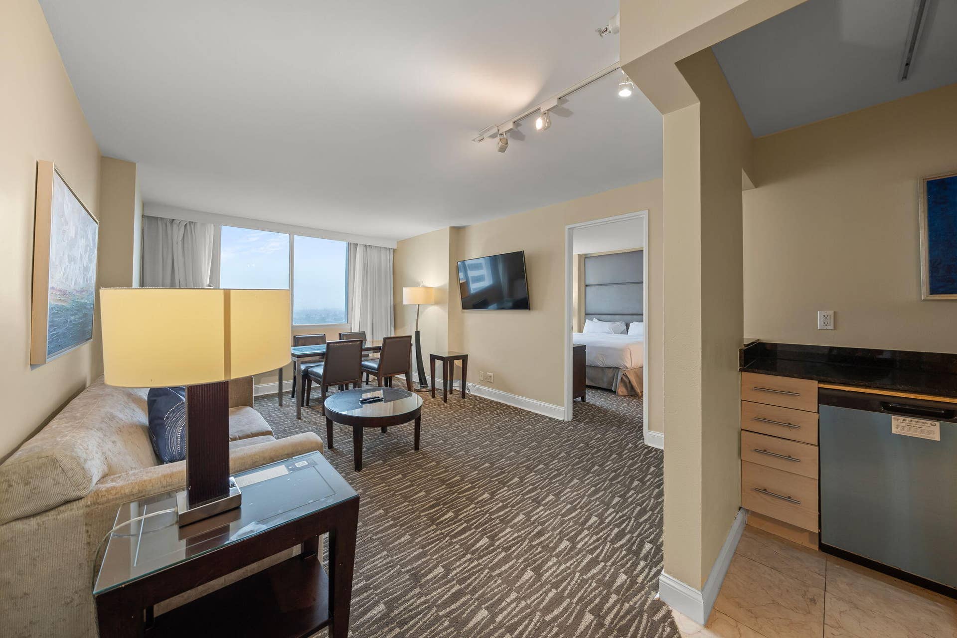 2670 E Sunrise Boulevard, #1201, Fort Lauderdale, FL 33304 3-web-or-mls-2670 E Sunrise Blvd Unit 11
