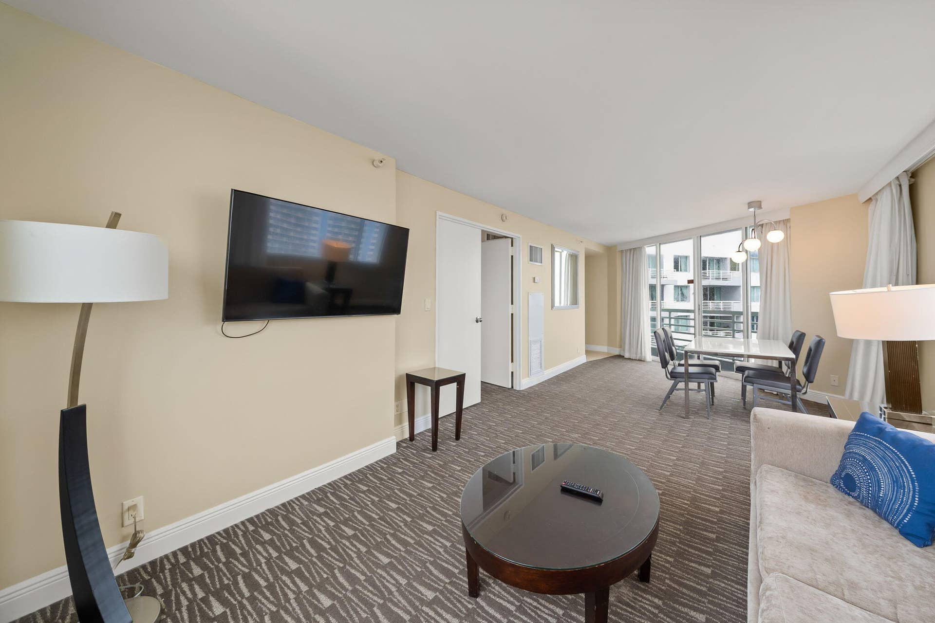 2670 E Sunrise Boulevard, #1201, Fort Lauderdale, FL 33304 7-web-or-mls-2670 E Sunrise Blvd Unit 12