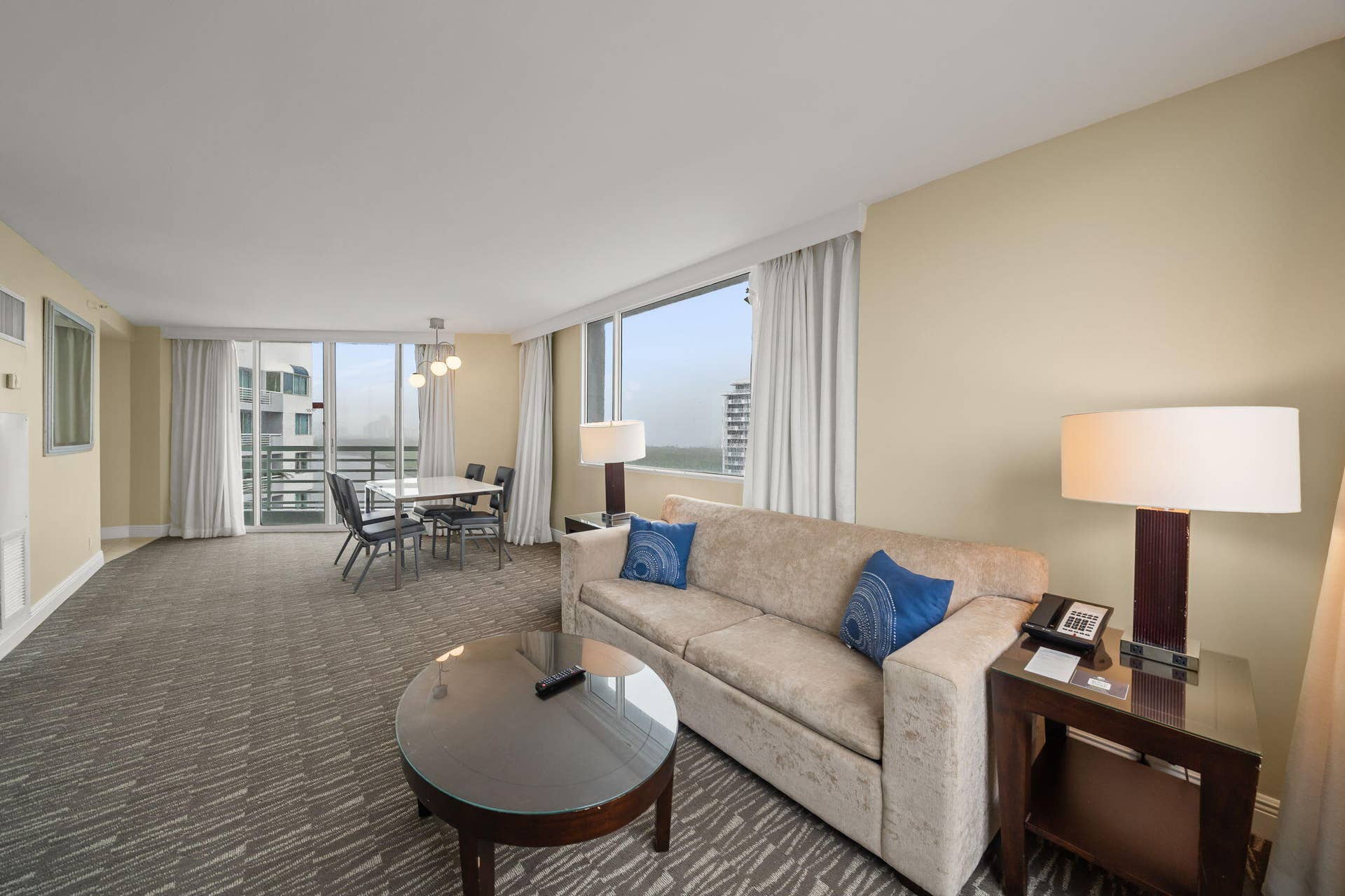 2670 E Sunrise Boulevard, #1201, Fort Lauderdale, FL 33304 6-web-or-mls-2670 E Sunrise Blvd Unit 12