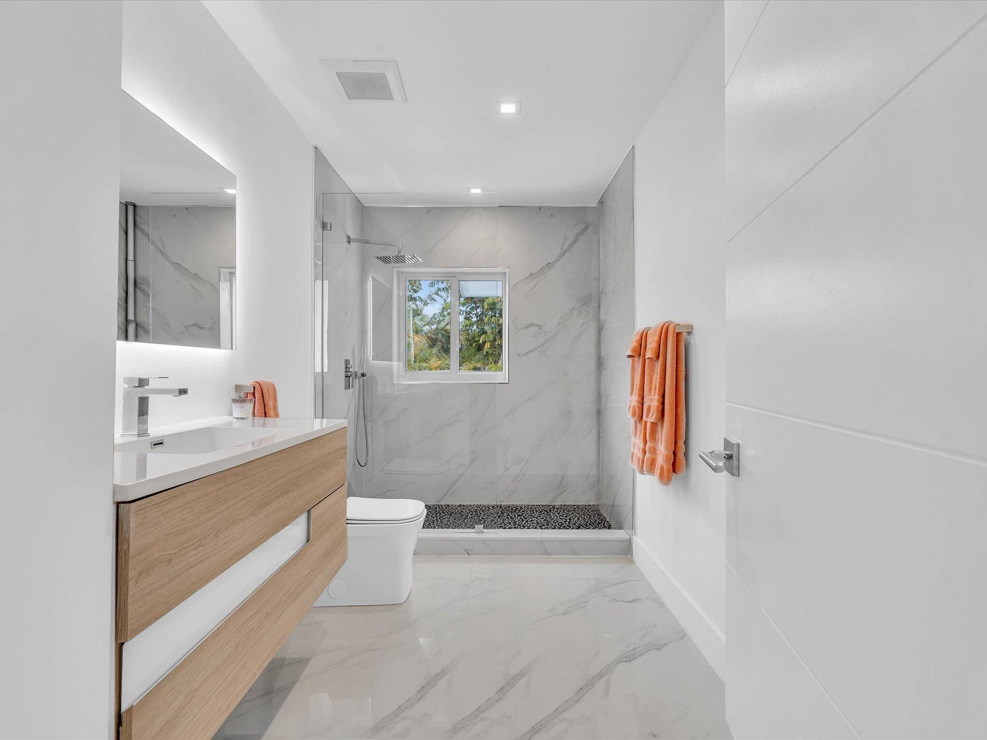2nd floor bath