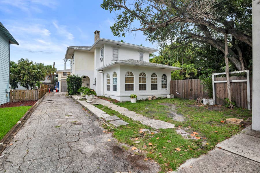 Property photo for 821 Omar Road, West Palm Beach, FL