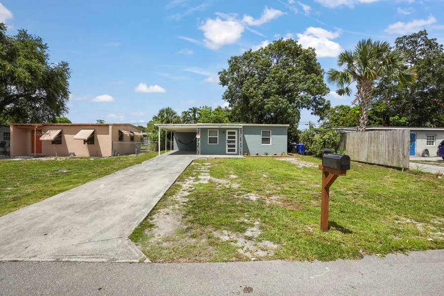 Property photo for 1657 Lauderdale Manor Drive, Fort Lauderdale, FL