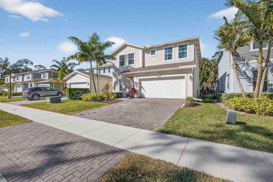 Property photo for 6607 Pointe Of Woods Drive, West Palm Beach, FL