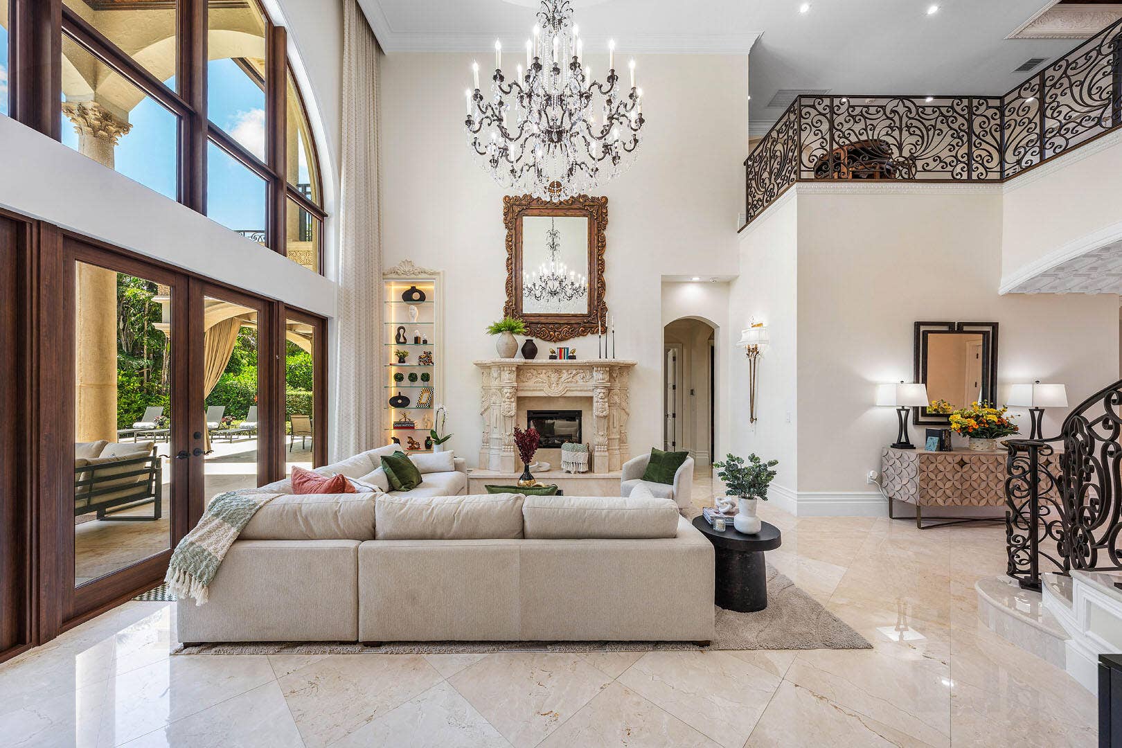 2225_West_Silver_Palm_Road_10