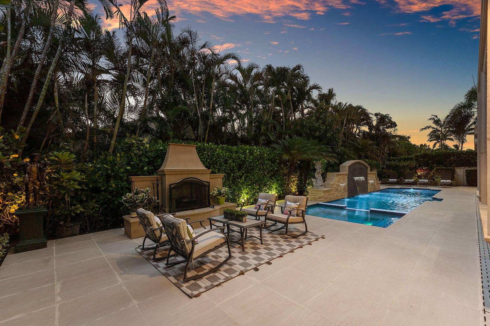 2225_West_Silver_Palm_Road_Dusk_05