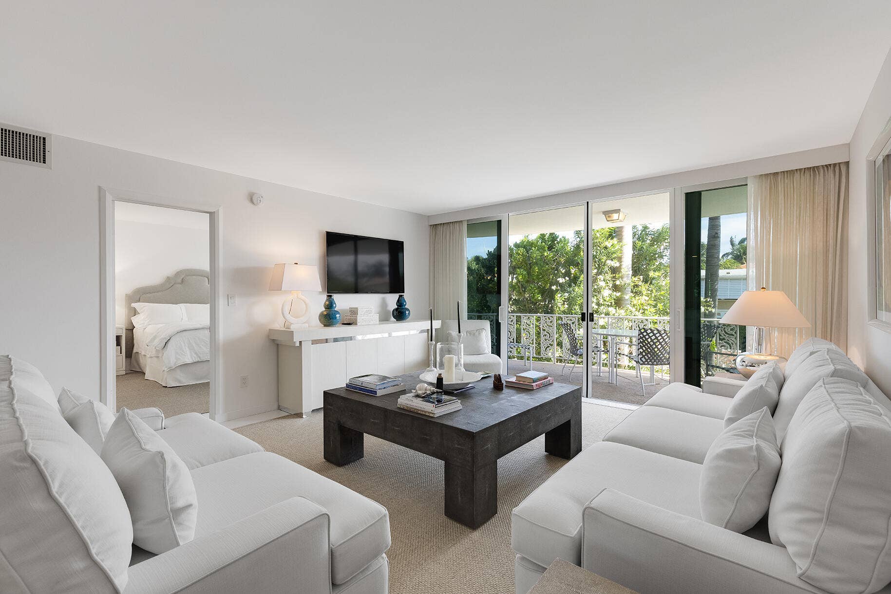 227 Australian Avenue, #1e, Palm Beach, Palm Beach, FL 33480 web_03_Luchsinger_227_AustAve_1E