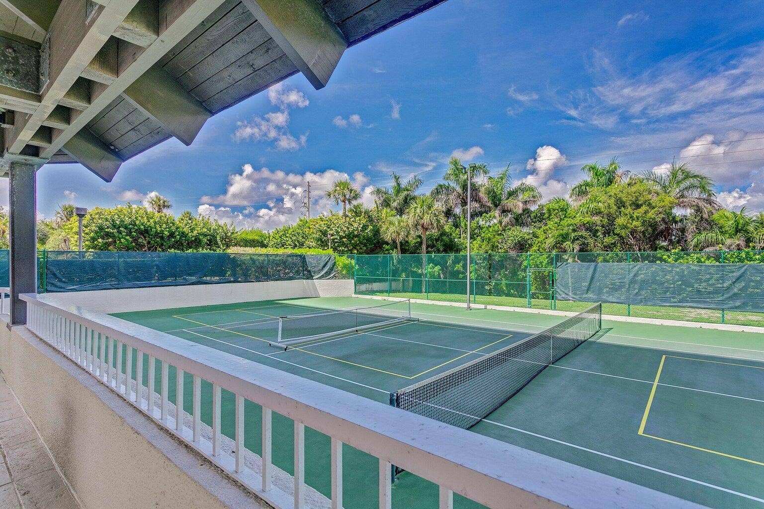 5280 N Ocean Drive, #12f, Riviera Beach, FL 33404 TENNIS
