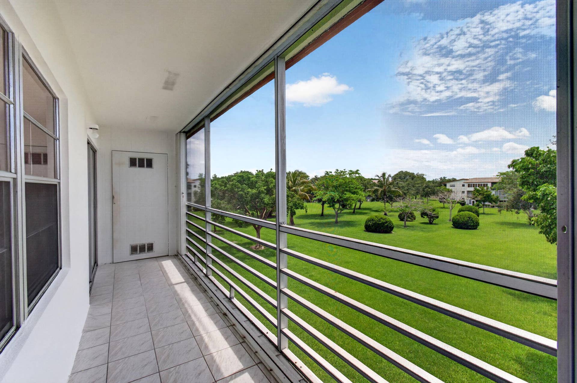 374 Brighton I, #374, Boca Raton, FL 33434 Screened-In Balcony