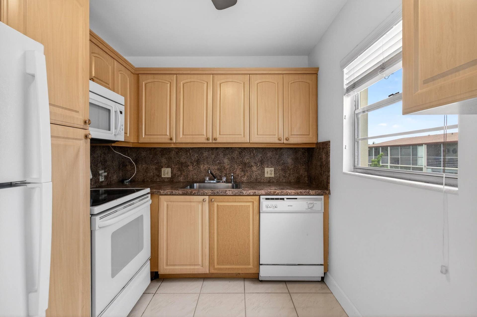 374 Brighton I, #374, Boca Raton, FL 33434 Kitchen