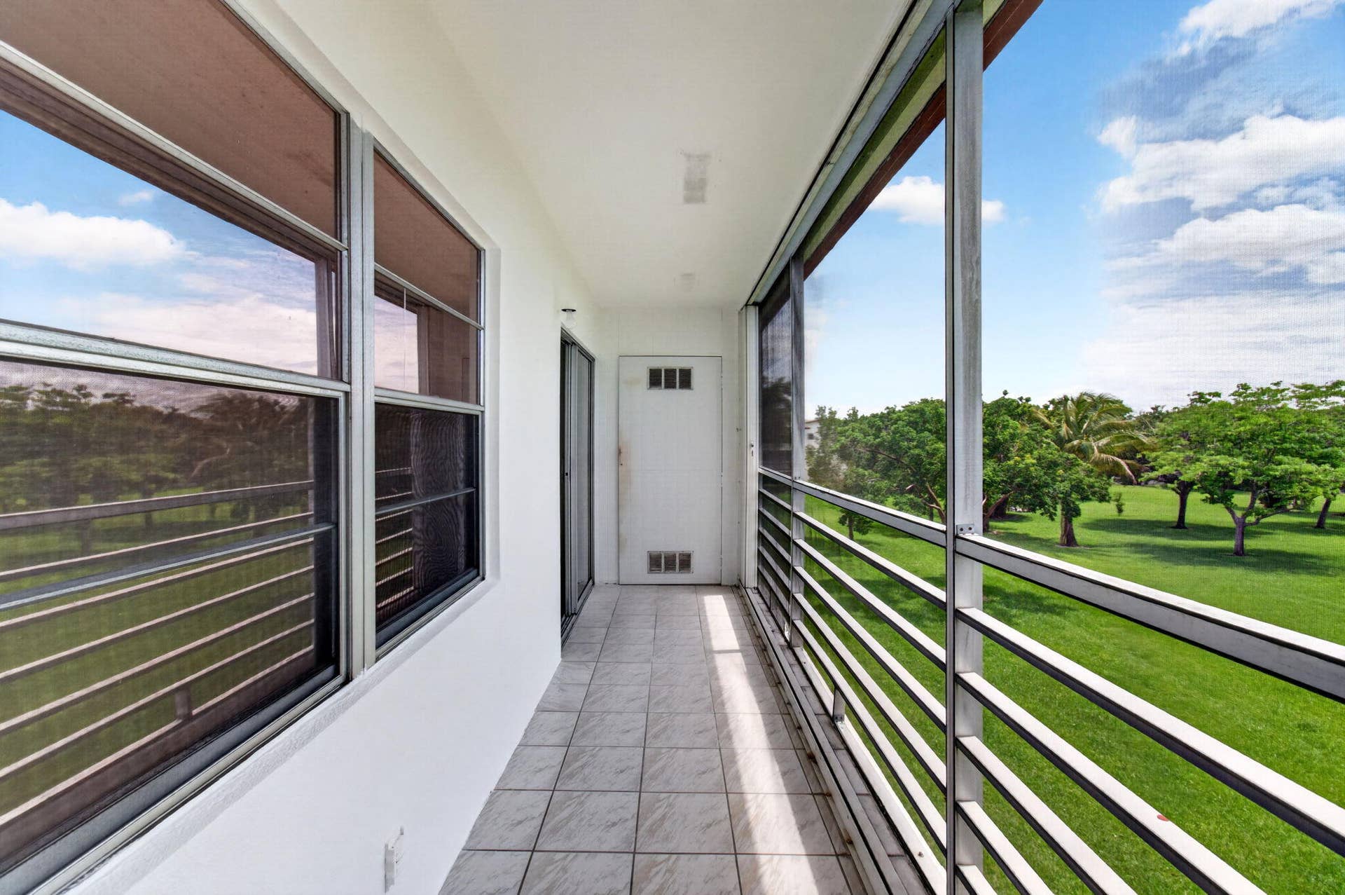 374 Brighton I, #374, Boca Raton, FL 33434 Screened-In Balcony