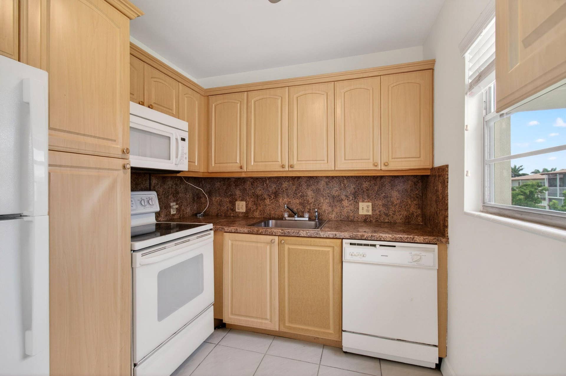 374 Brighton I, #374, Boca Raton, FL 33434 Kitchen