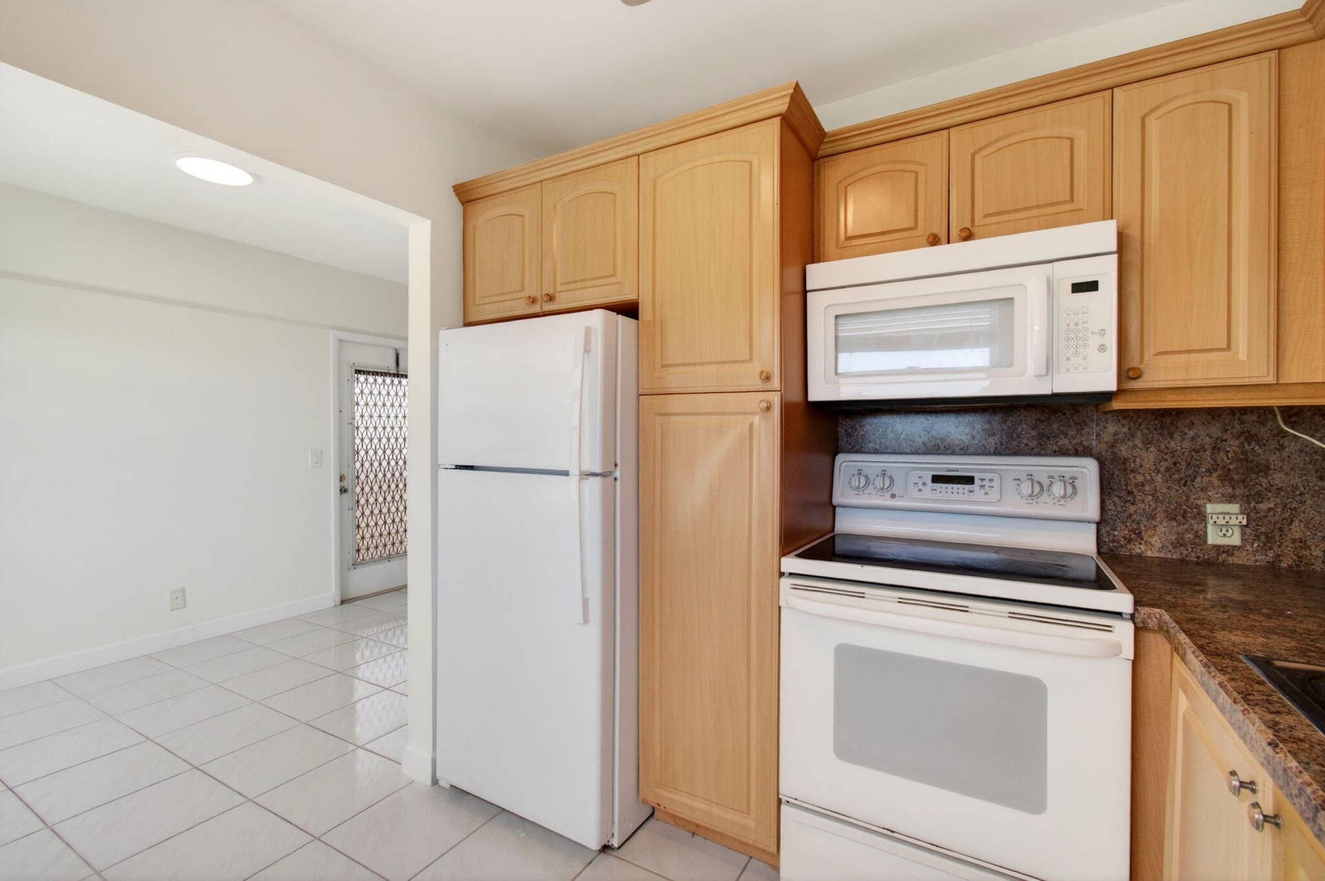 374 Brighton I, #374, Boca Raton, FL 33434 Kitchen